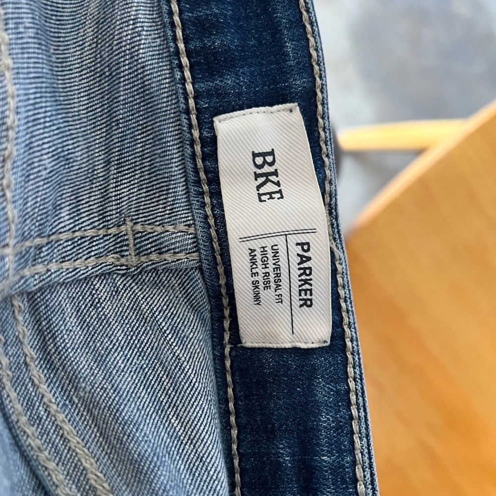 BKE Parker Skinny High Rise from Buckle - Picture 5 of 9